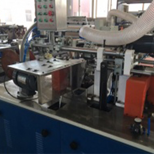 Máy cuốn ống giấy